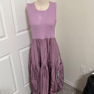 Chic Lavender Sleeveless Midi Dress